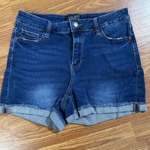 Ladies Large Dark wash Judy Blue shorts
